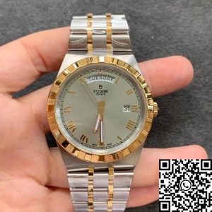 Replica Tudor Royal M28603-0001 1:1 Best Edition V7 Factory Silver Dial