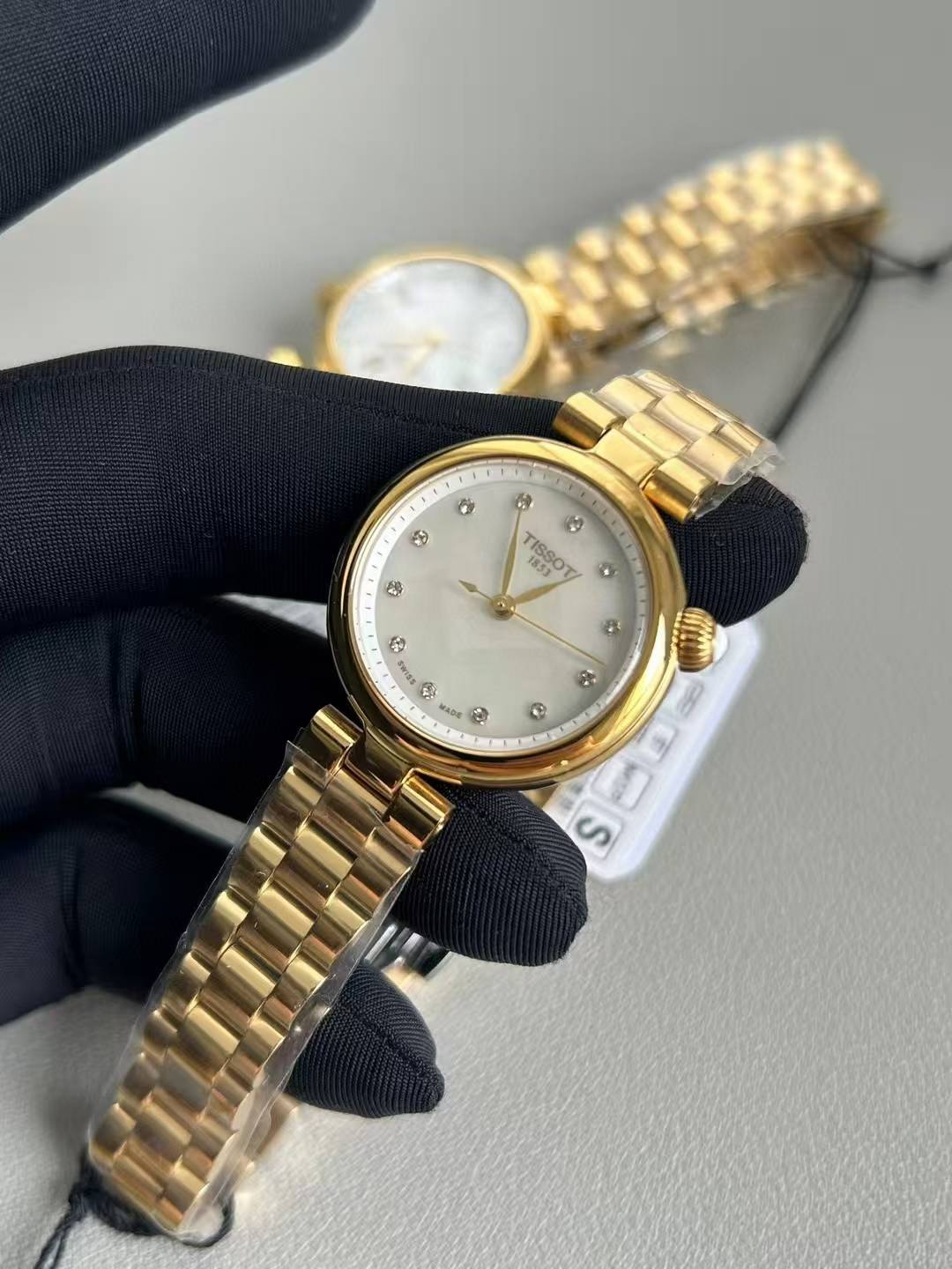 Replica Tissot Quartz Movement Watch 28mm