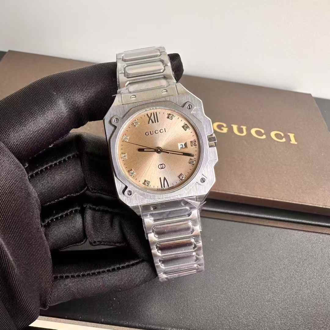 Replica Gucci Quartz Movement Watch 30mm