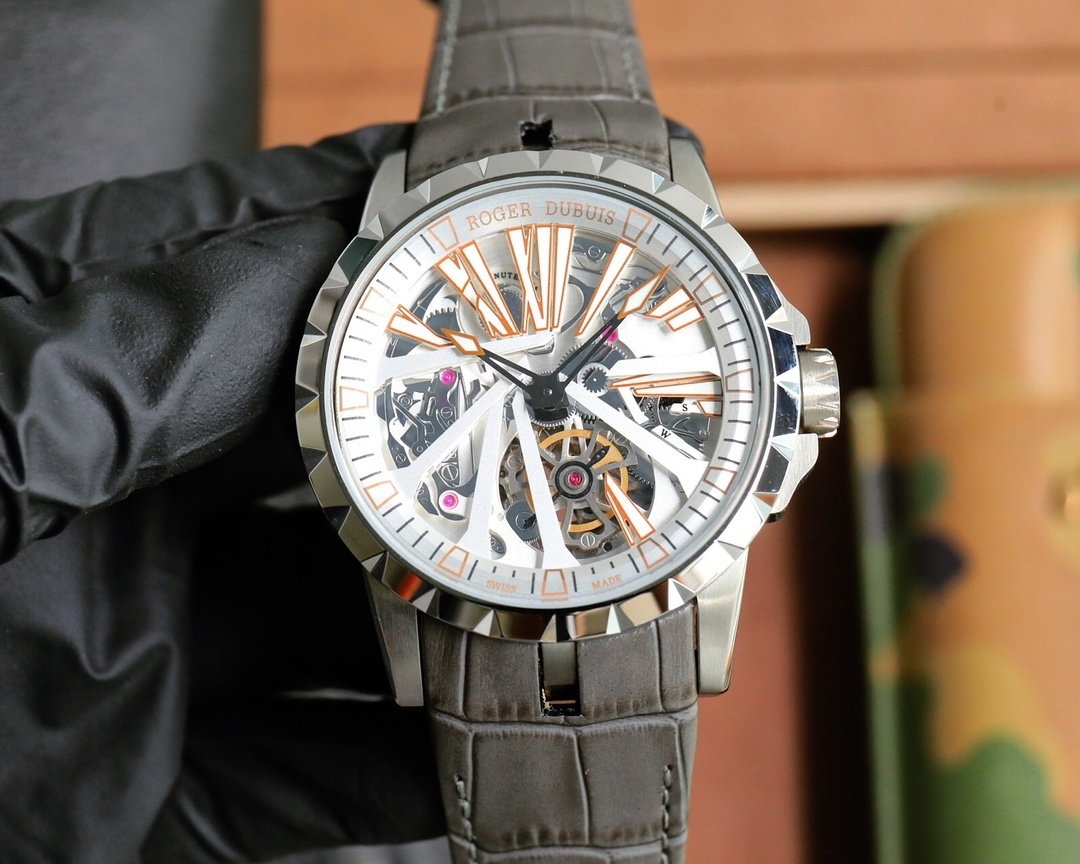 Replica Roger Dubuis Automatic Movement Watch 46mm