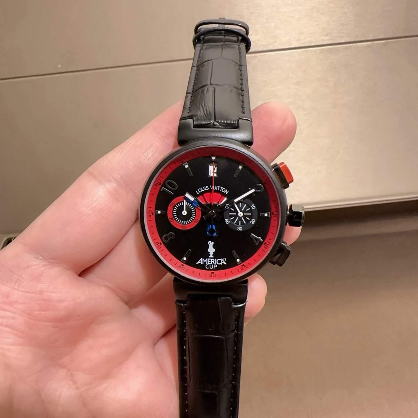 Replica Louis Vuitton Quartz Movement Watch 40mm